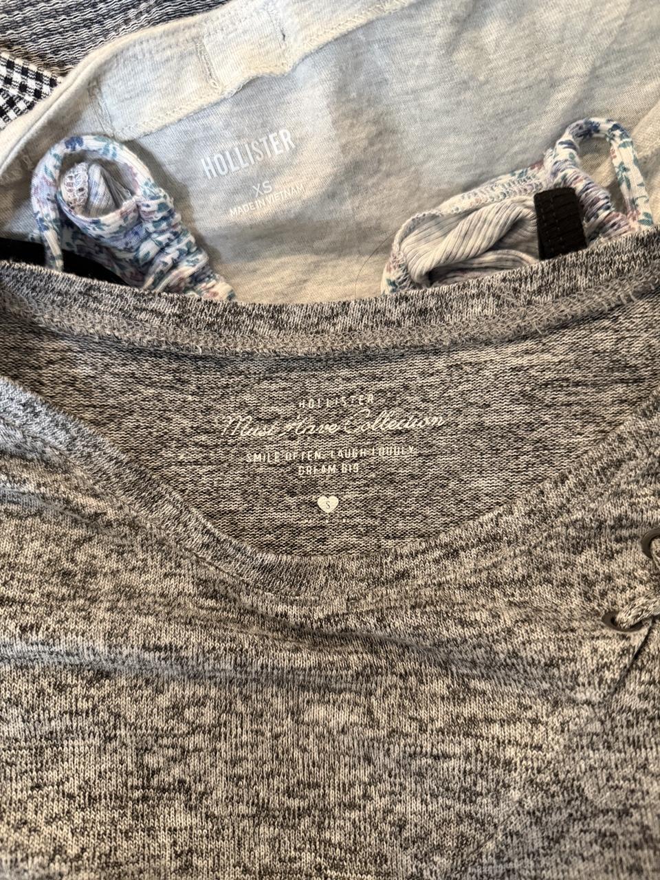 🩶 Y2K Hollister Lace-Up Tee 🩶