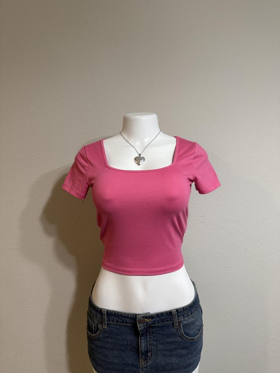 💖 Hollister Bright Pink Square Neck Baby Tee 💖