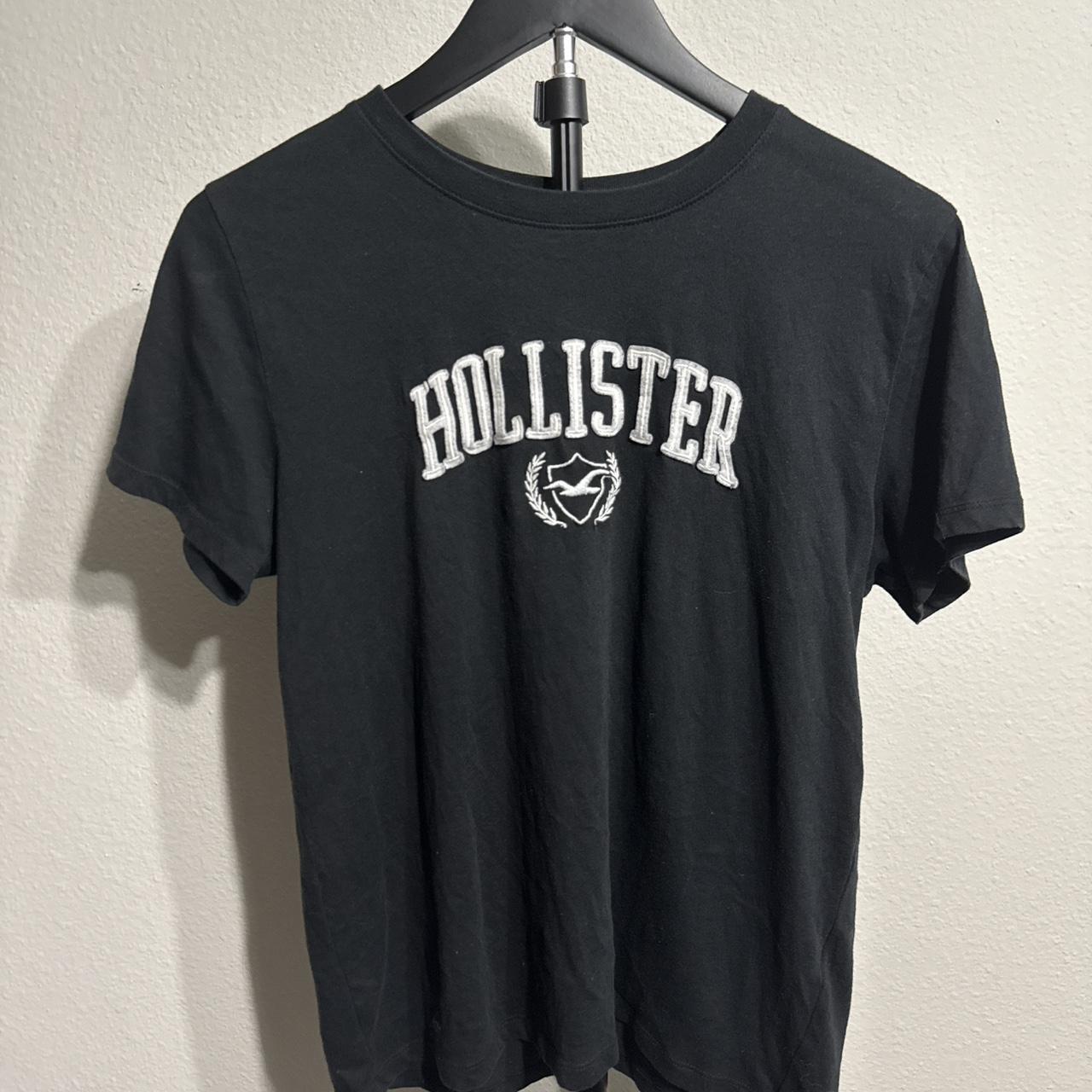 Hollister Co. Women's Black and Grey Tshirt