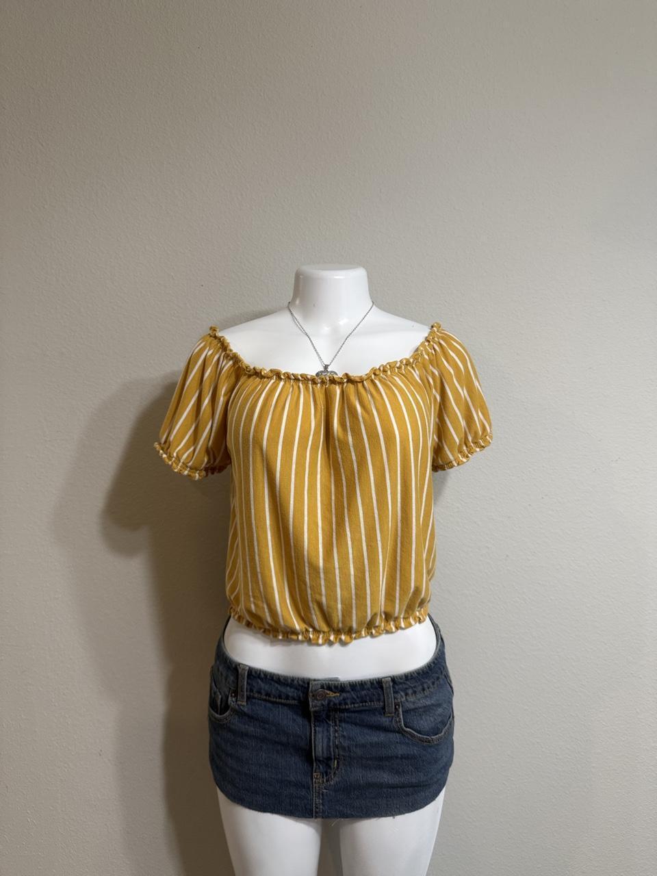💛 American Eagle Off-the-Shoulder Striped Top 💛