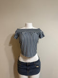 💙 American Eagle Striped Off Shoulder Crop Top 💙