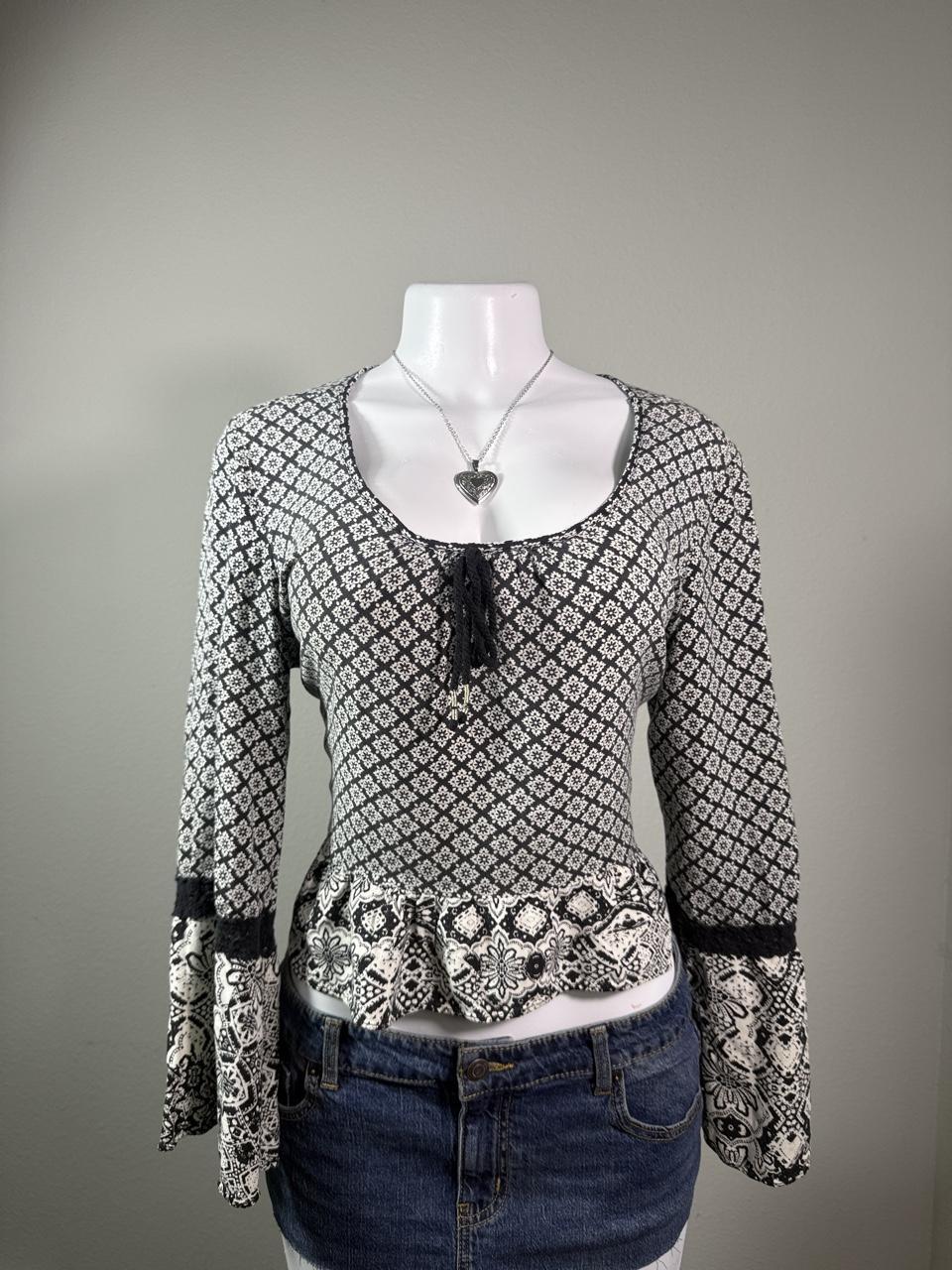 Vintage Y2K Boho Mudd Peplum Long Sleeve Top