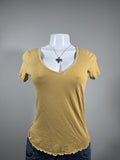 💛 American Eagle Mustard Lettuce Hem Tee 💛