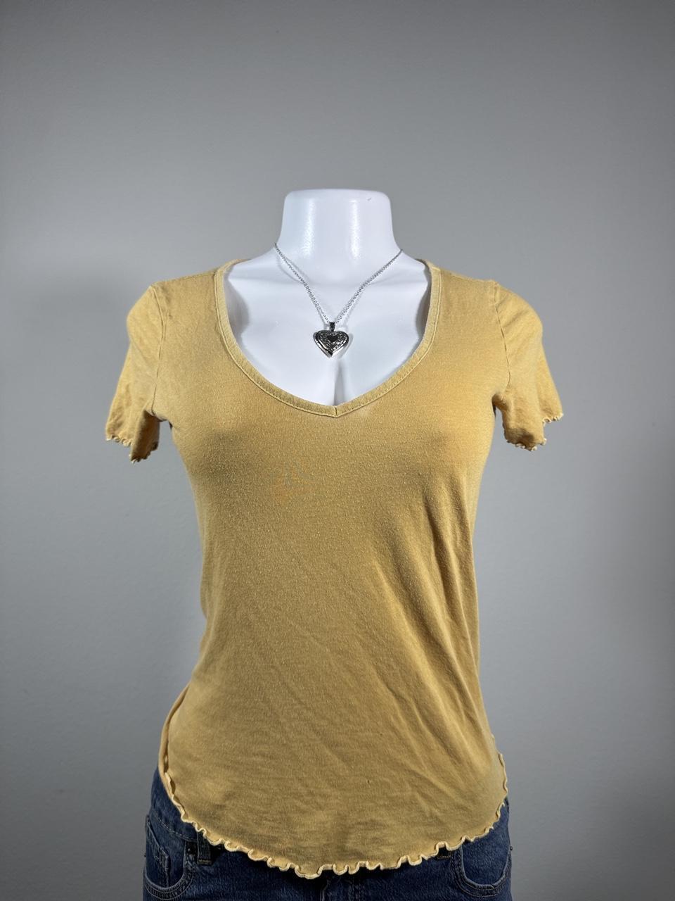 💛 American Eagle Mustard Lettuce Hem Tee 💛