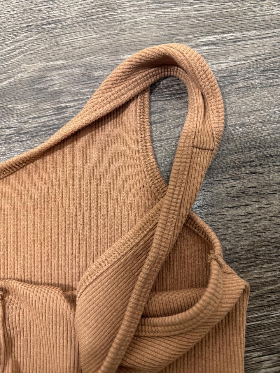 🤎 American Eagle Brown Ribbed Henley Crop Tank Top 🤎