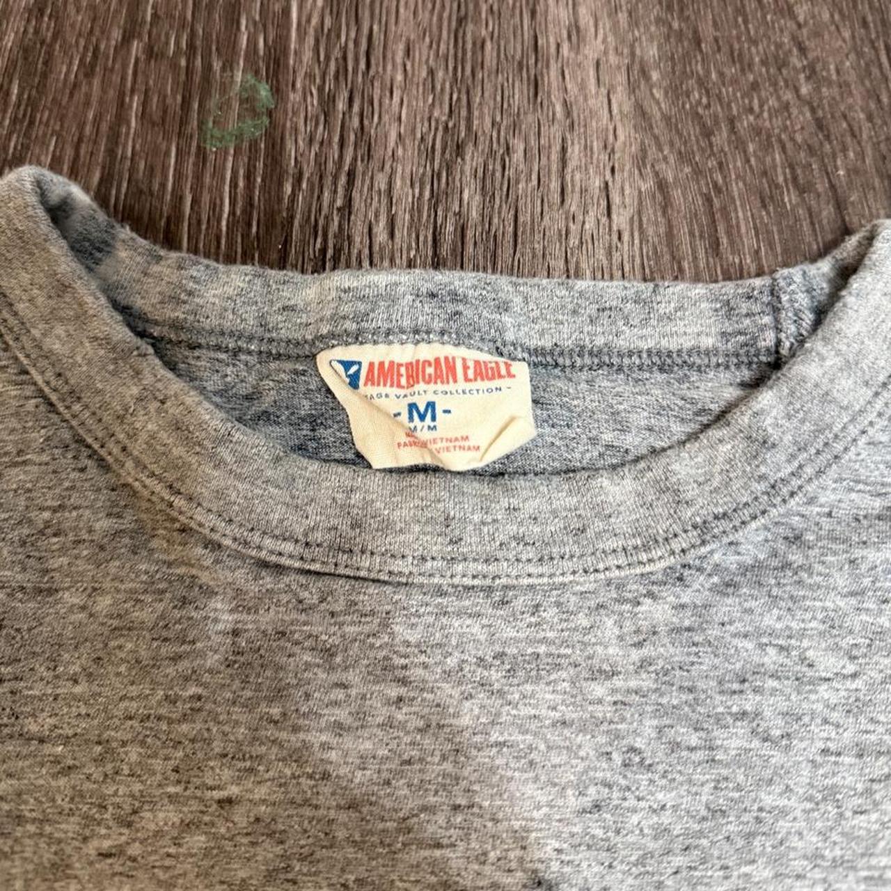 American Eagle Men's Grey Tshirt