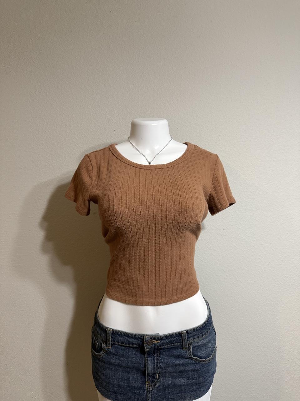 🤎 American Eagle Ribbed Baby Tee 🤎