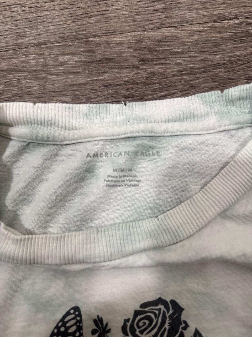 American Eagle Women's Tshirt