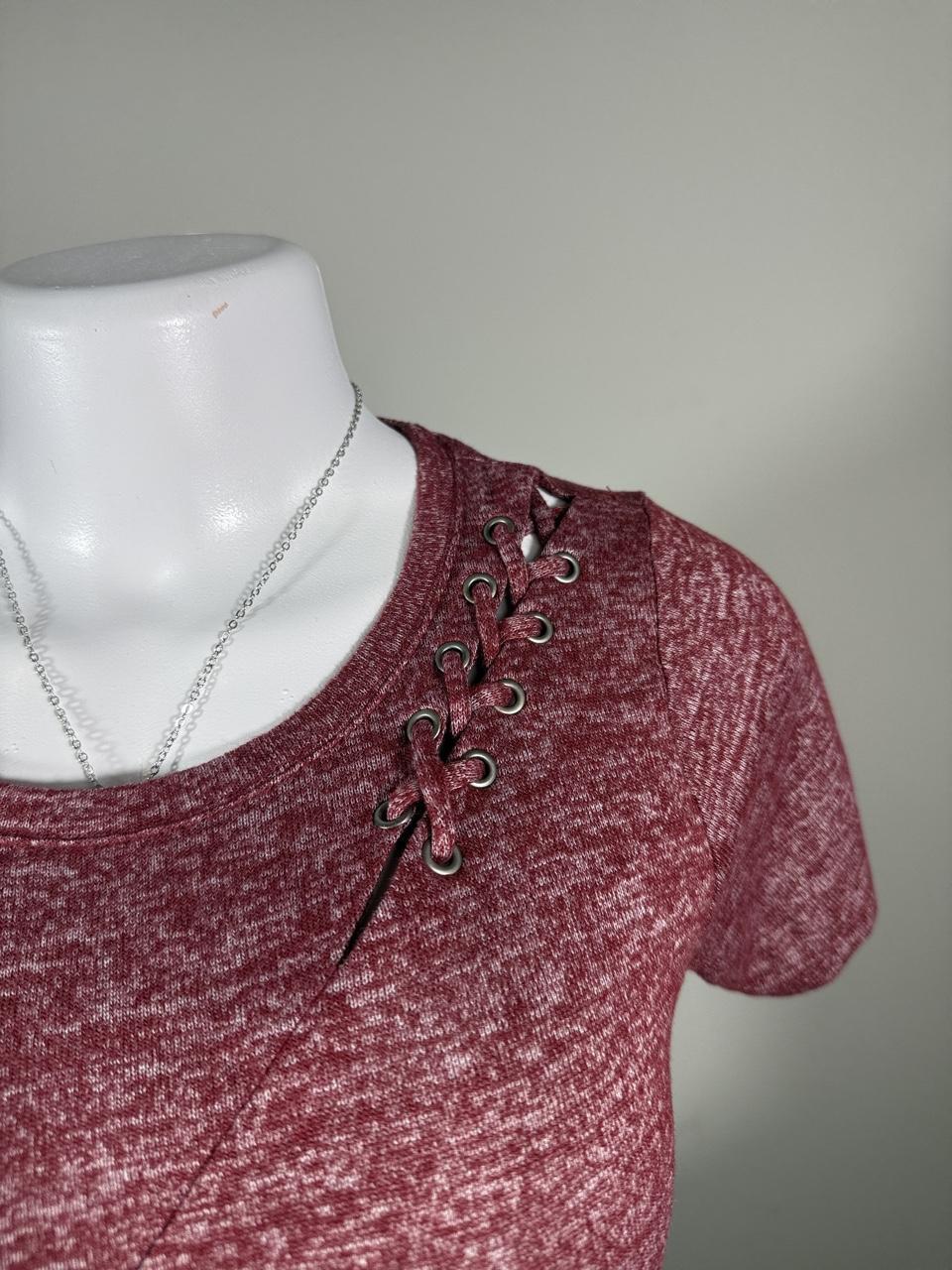 🤎 Hollister Heather Burgundy Lace-Up Tee 🤎