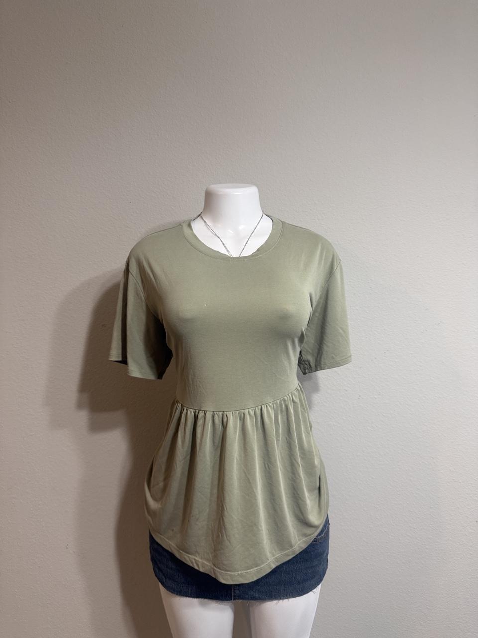 💚 American Eagle Sage Green Peplum Tee 💚