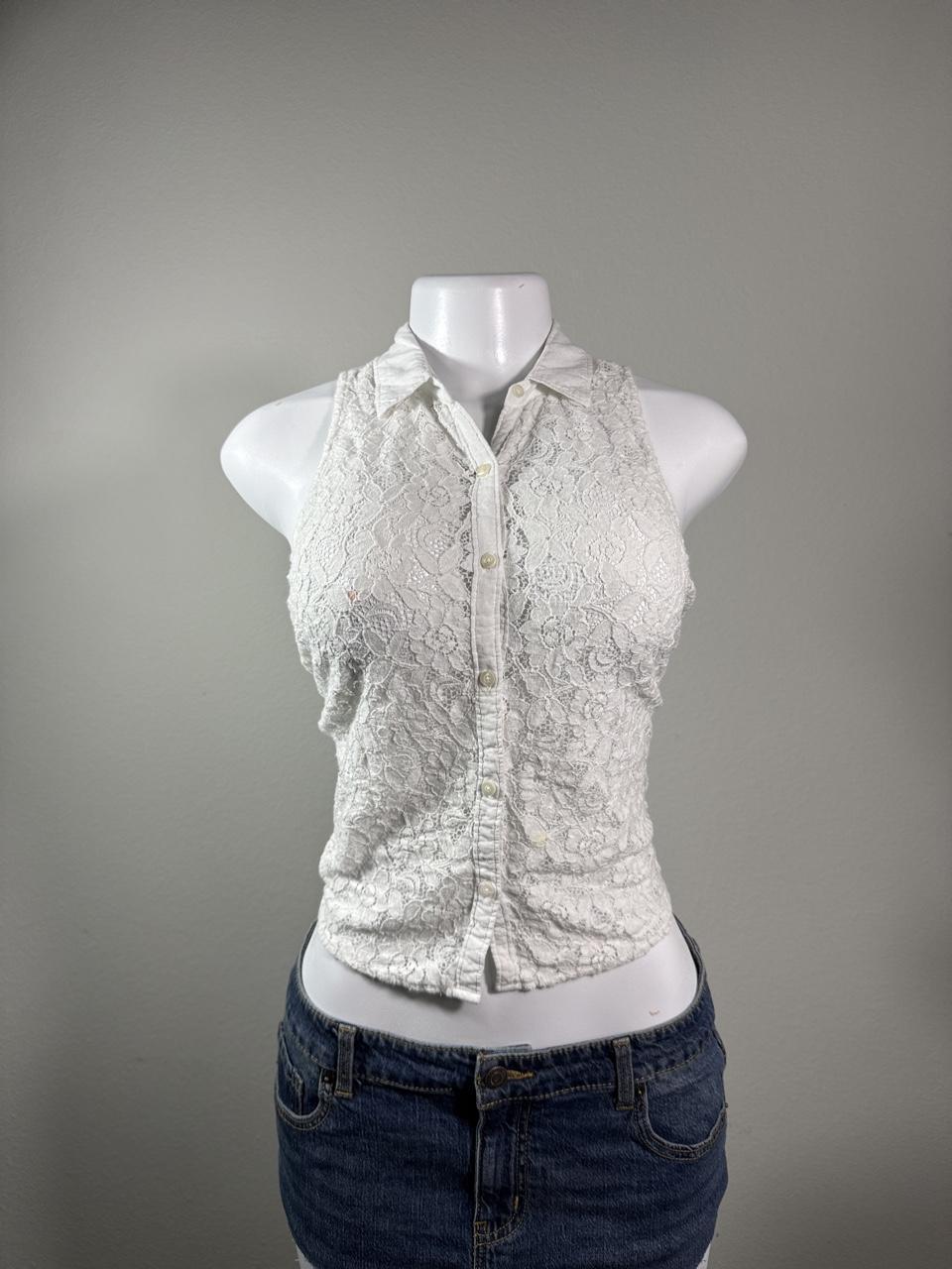 Hollister Lace Sleeveless Button Front Top