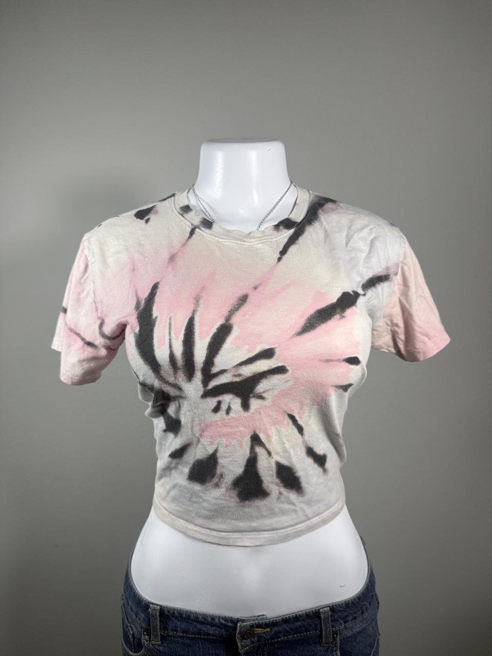 🩷 Hollister Pink & Black Tie-Dye Baby Tee 🩷