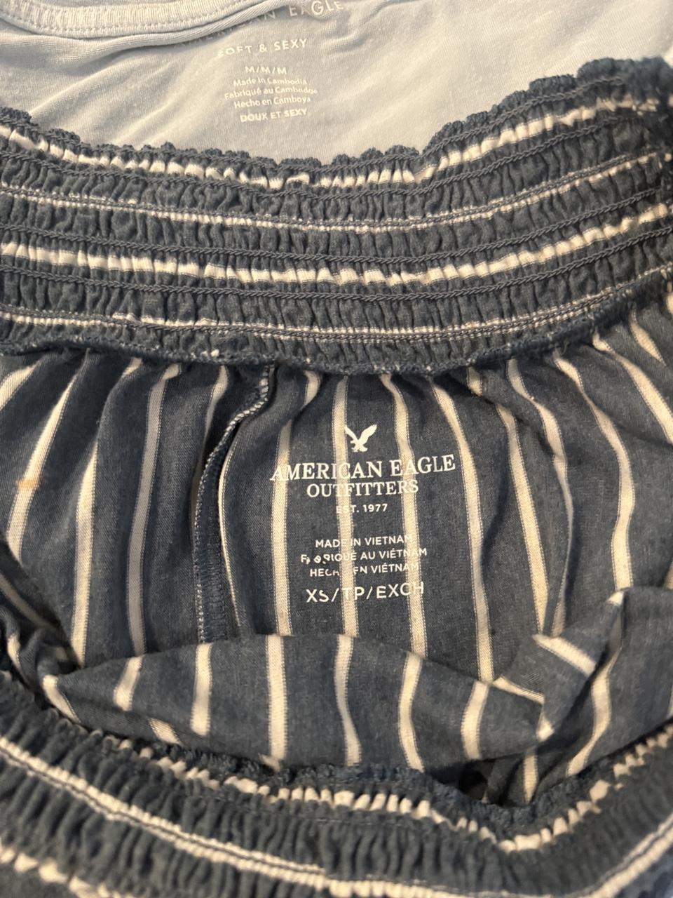 💙 American Eagle Striped Off Shoulder Crop Top 💙