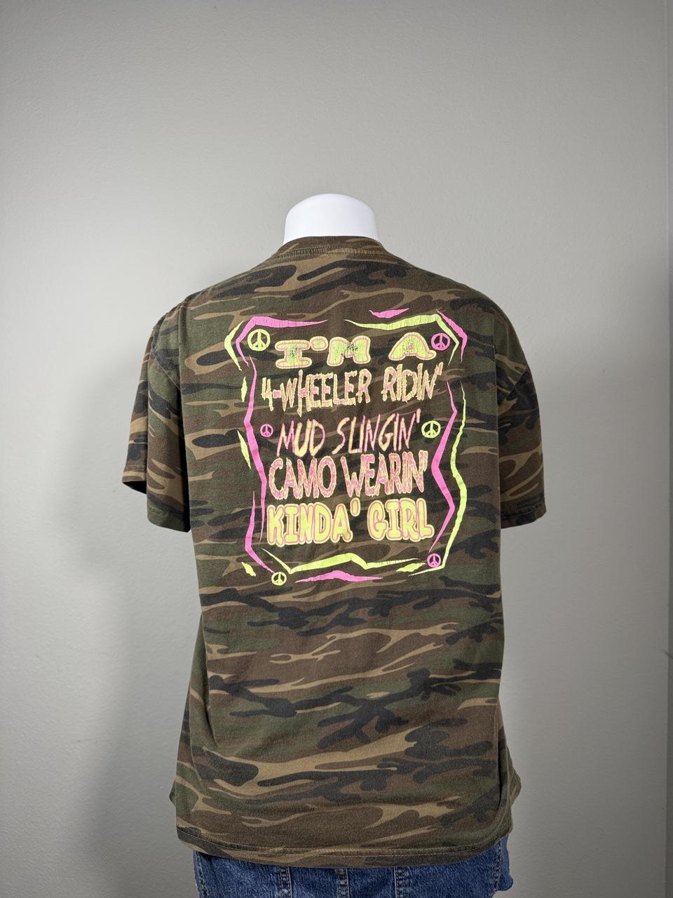 💚 Girlie Girl Originals Camo Graphic Tee 💚