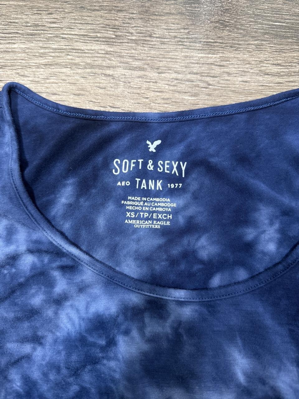 💙 American Eagle Soft & Sexy Tie-Dye Tank 💙