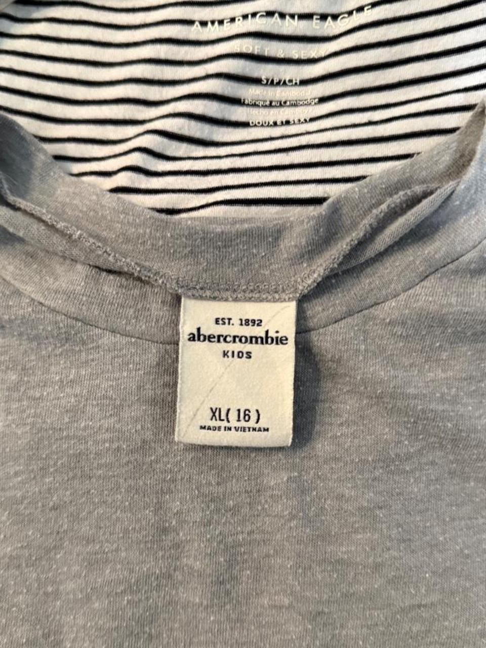 🩶 Vintage Abercrombie Kids Tee 🩶