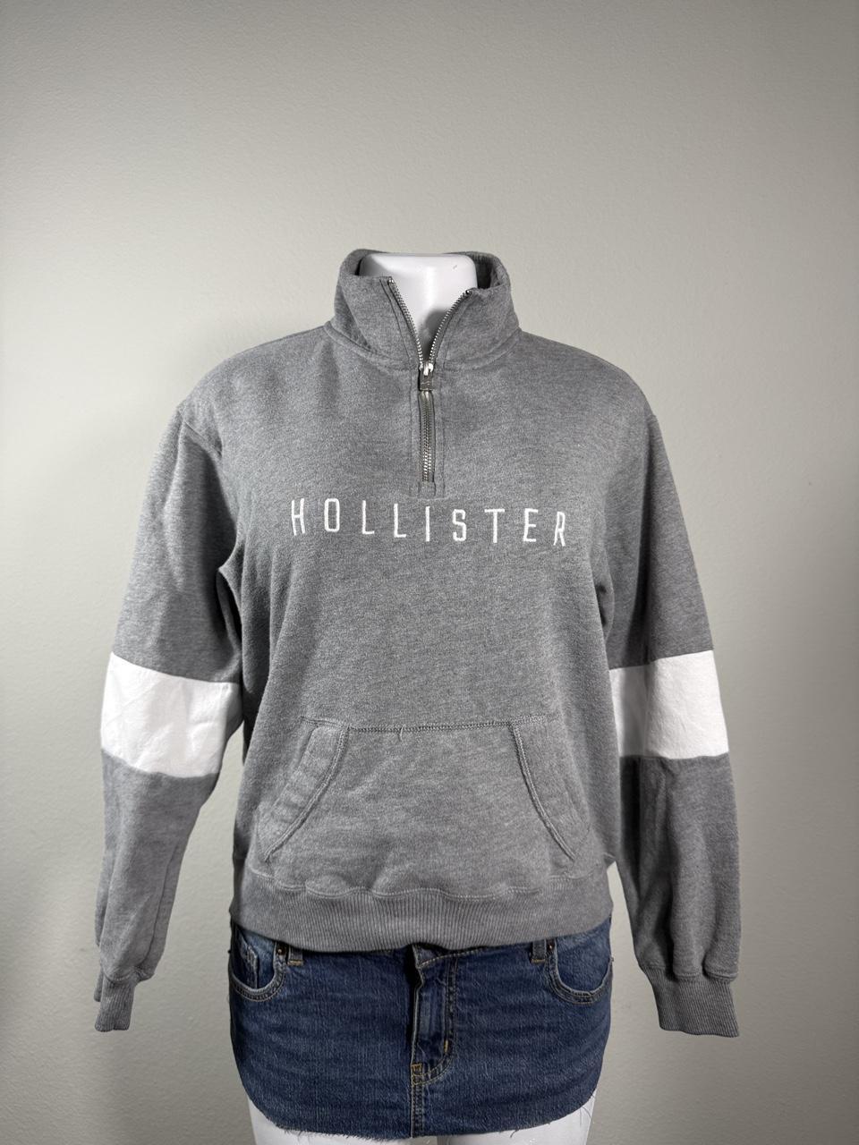 🩶 Hollister Gray Quarter Zip Sweatshirt 🩶