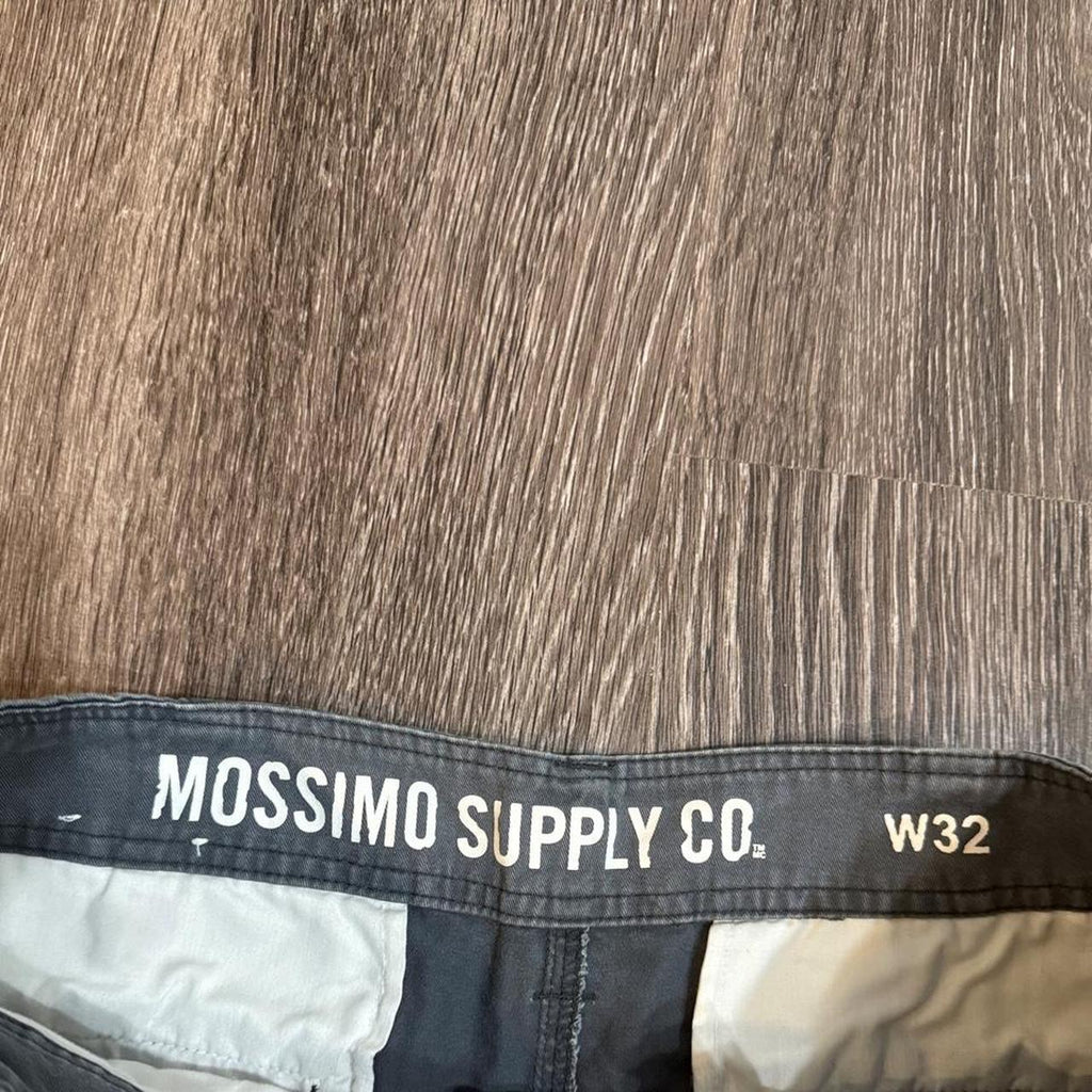 Mossimo Men's Grey and Green Shorts