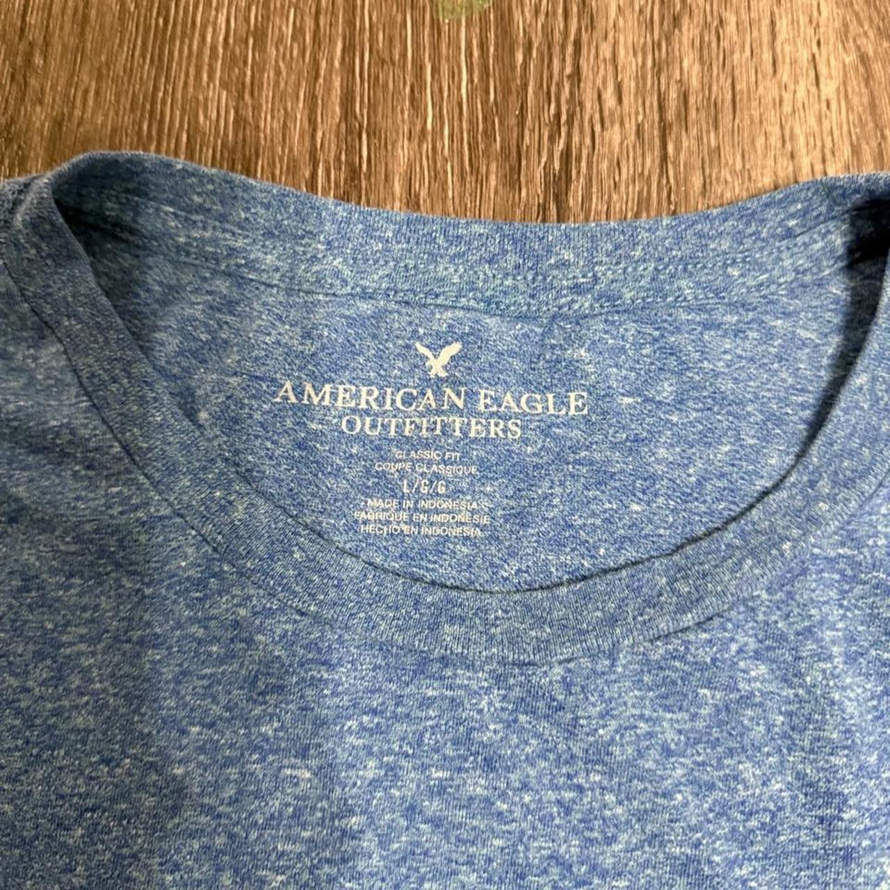 American Eagle Men's Blue Tshirt