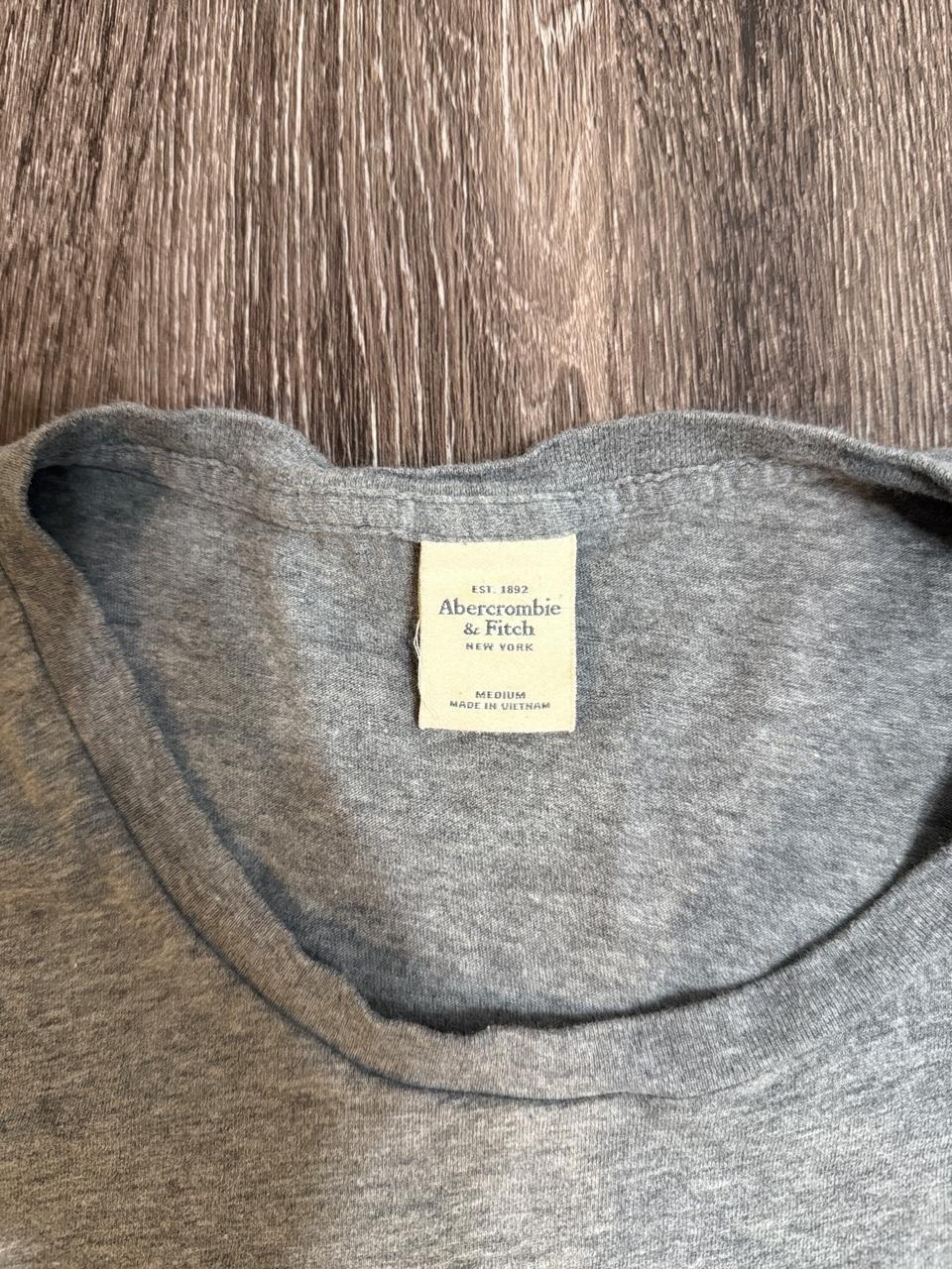 Abercrombie & Fitch Women's Grey and Multi Crop-top