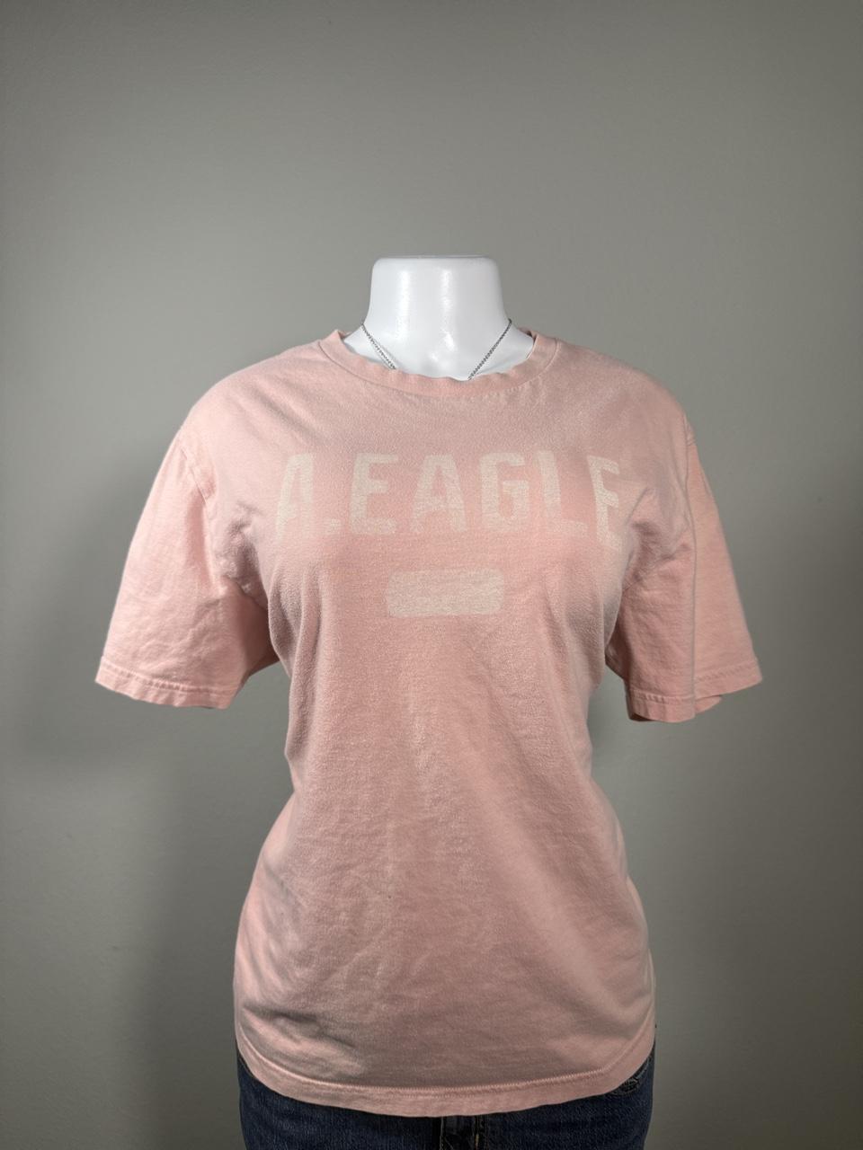 🤍 American Eagle Soft Pink Graphic Tee 🤍