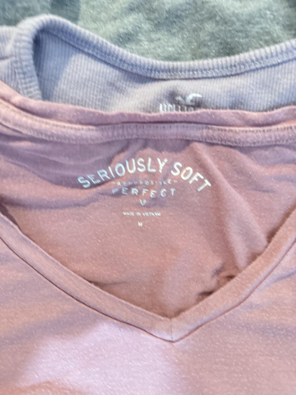 Aeropostale Women's Pink and Purple Tshirt