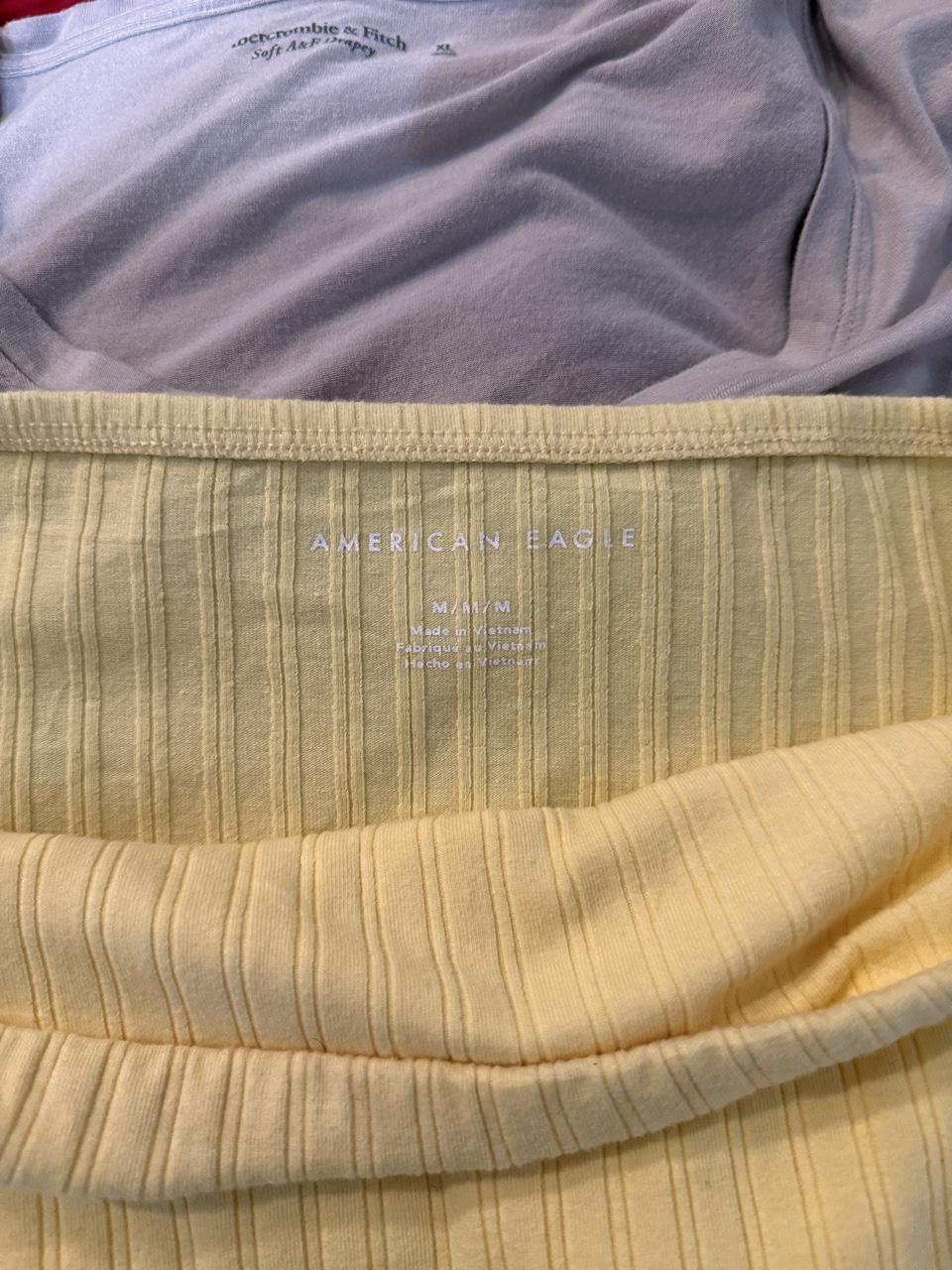 💛 American Eagle Ribbed Tube Top 💛