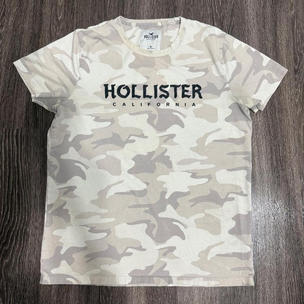 Hollister Co. Men's Multi and Cream Tshirt