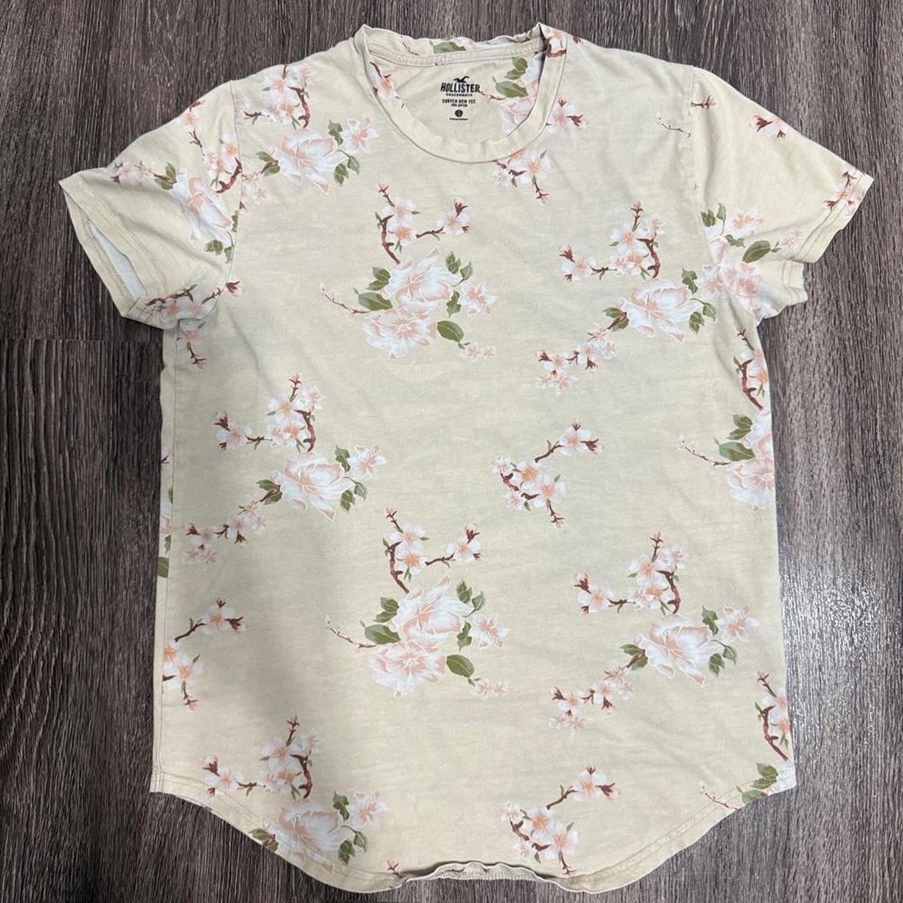Hollister Co. Men's Tshirt