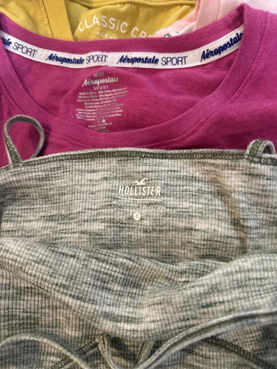 💖 Hollister Ribbed Strappy Cami 💖