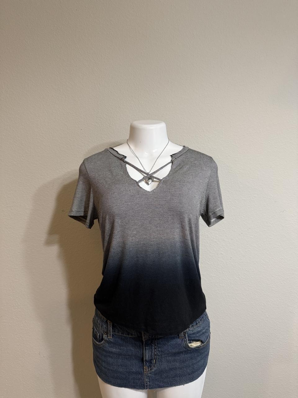 🖤 American Eagle Striped Criss Cross Tee 🖤