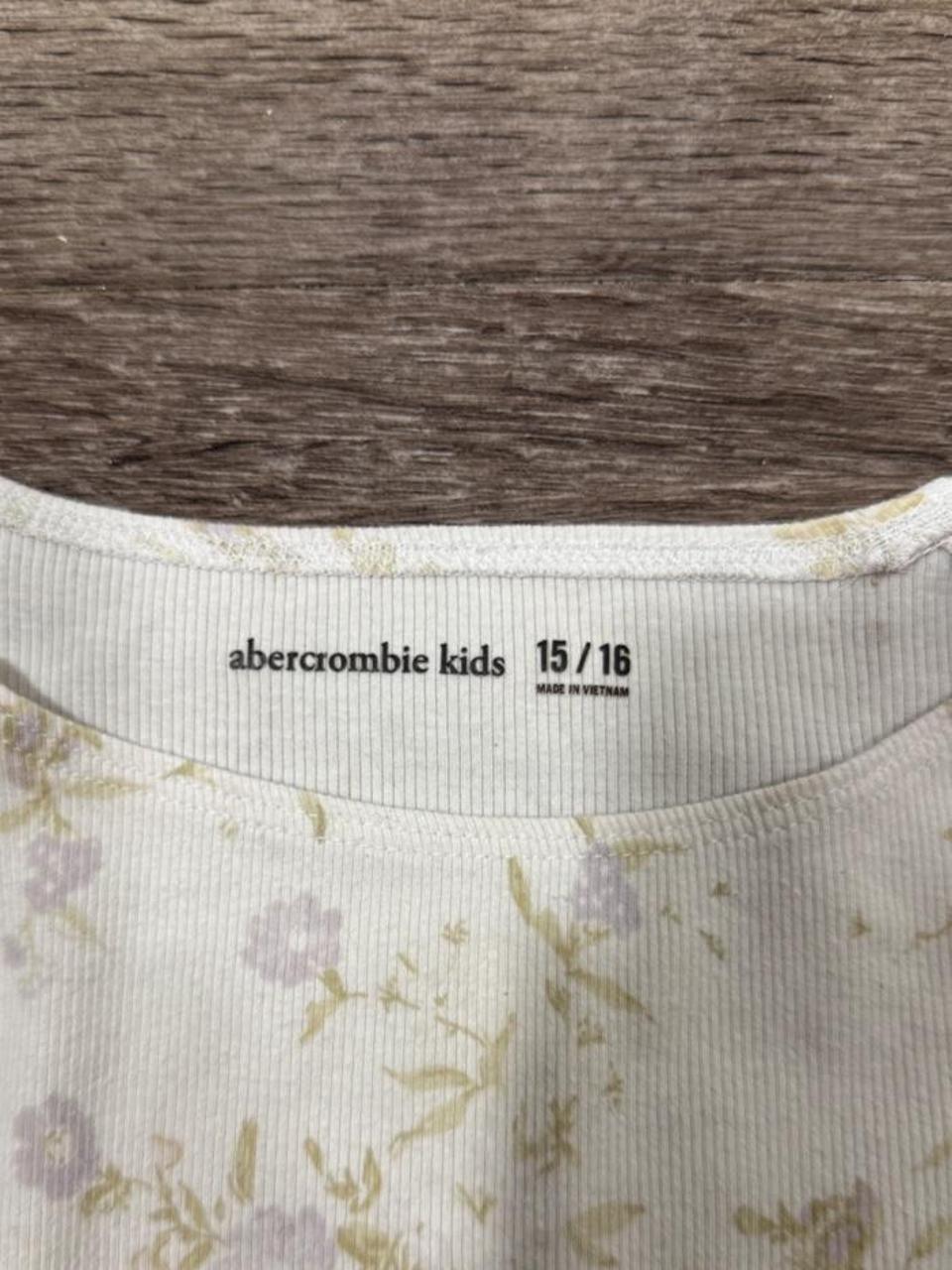 🤍 Abercrombie Kids Ivory Floral Side Tie Top 🤍
