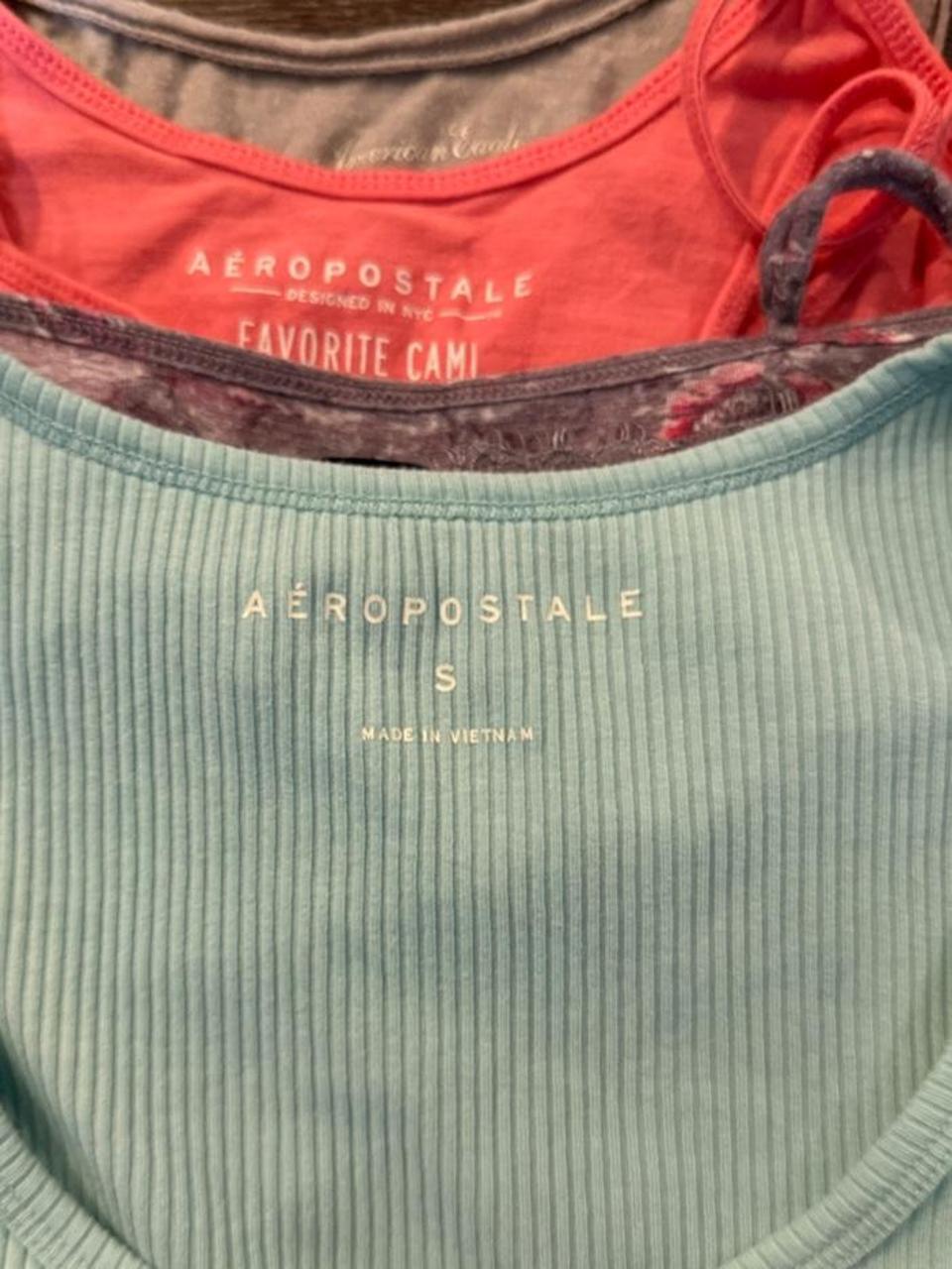 🩵 Aeropostale Ribbed Button Tank 🩵