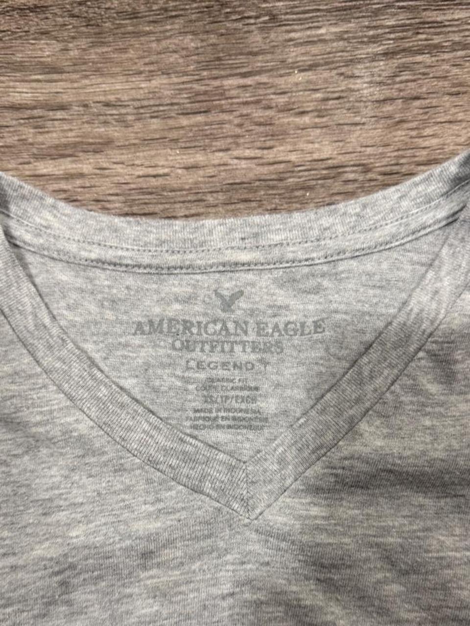 🤍 American Eagle Legends Gray V-Neck Tee 🤍