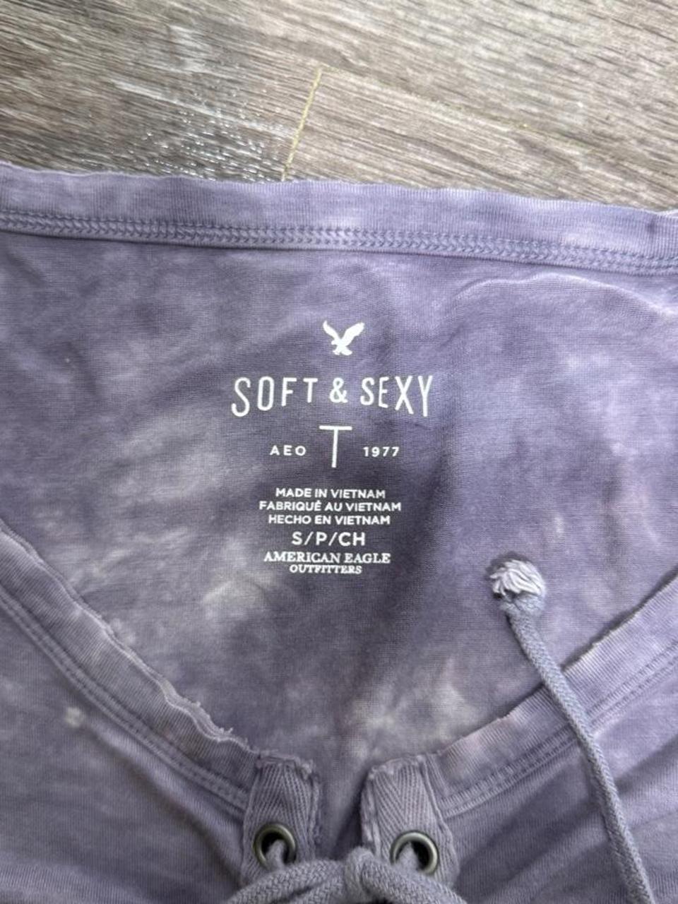 💜 American Eagle Soft & Sexy Lace-Up Tie Dye Tee 💜