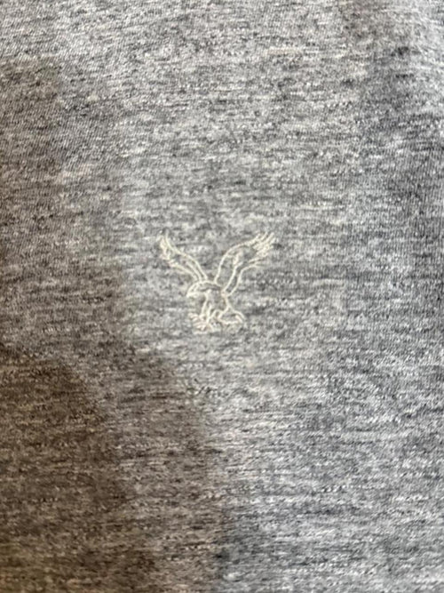 American Eagle Men's Grey Tshirt