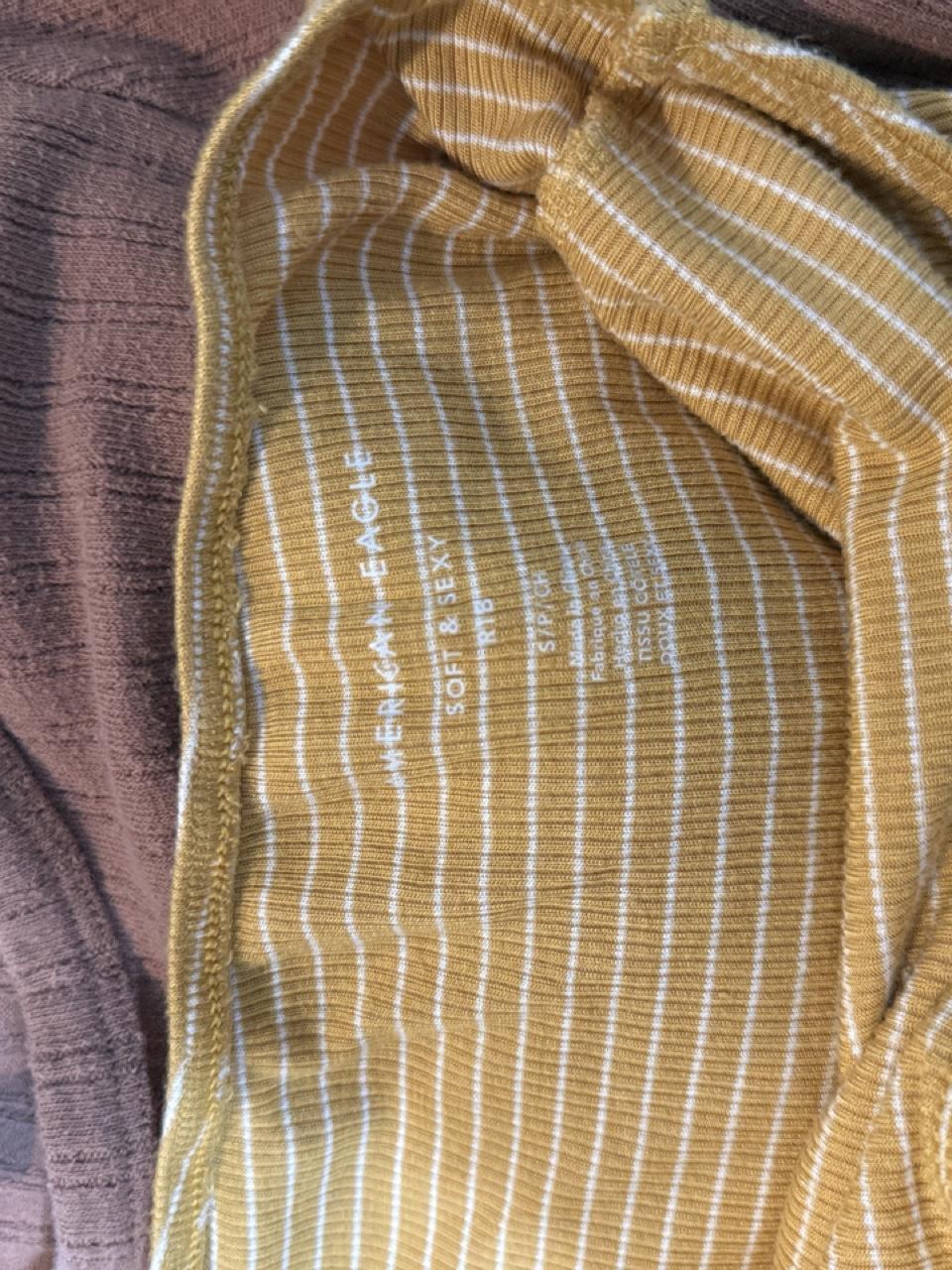 💛 American Eagle Soft & Sexy Ribbed Tube Top 💛