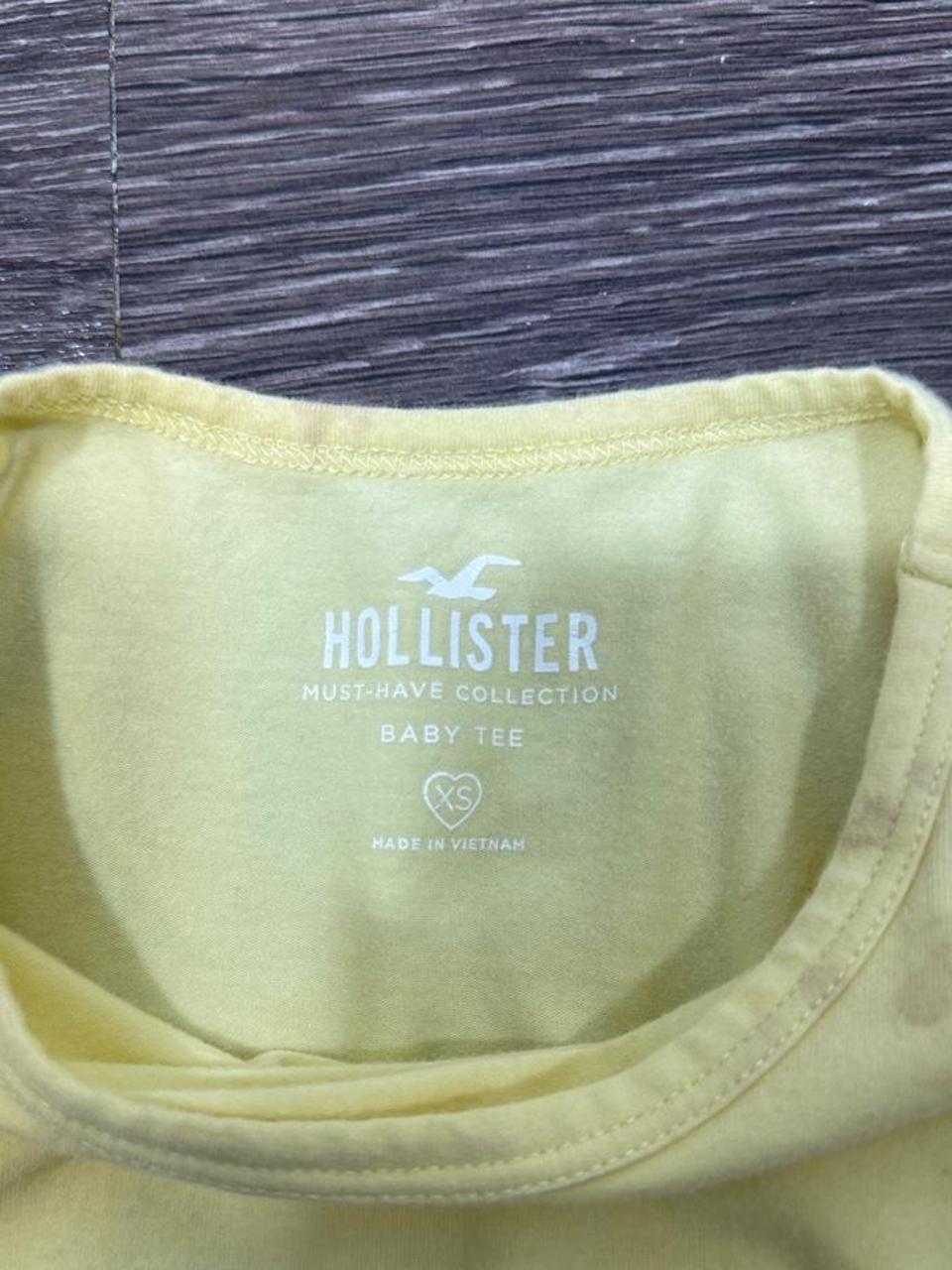 💛 Hollister Butter Yellow Tie Back Baby Tee 💛