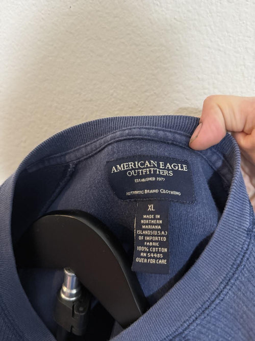 American Eagle Men's Navy and Blue Shirt