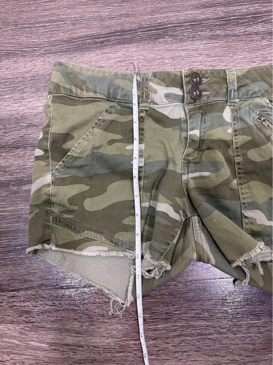Vintage Y2K Jolt Camo Cargo Mini Shorts Womens Medium Army Grunge Streetwear