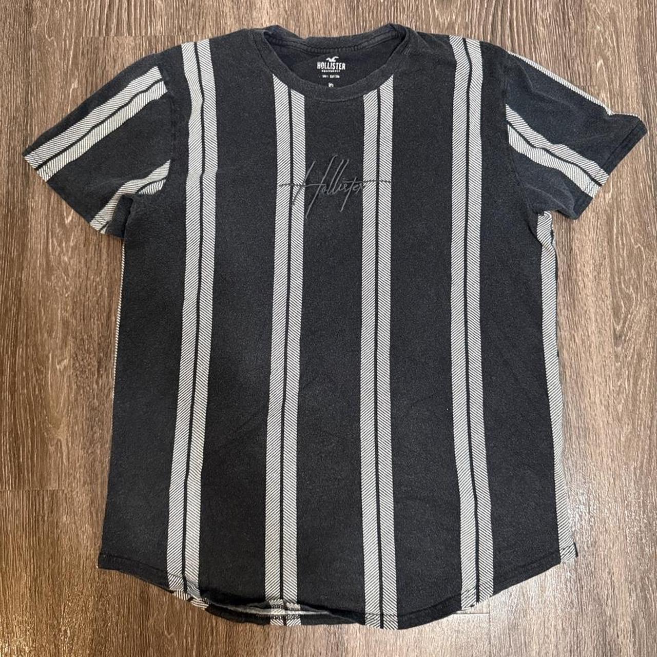 Hollister Co. Women's Grey and Black Tshirt