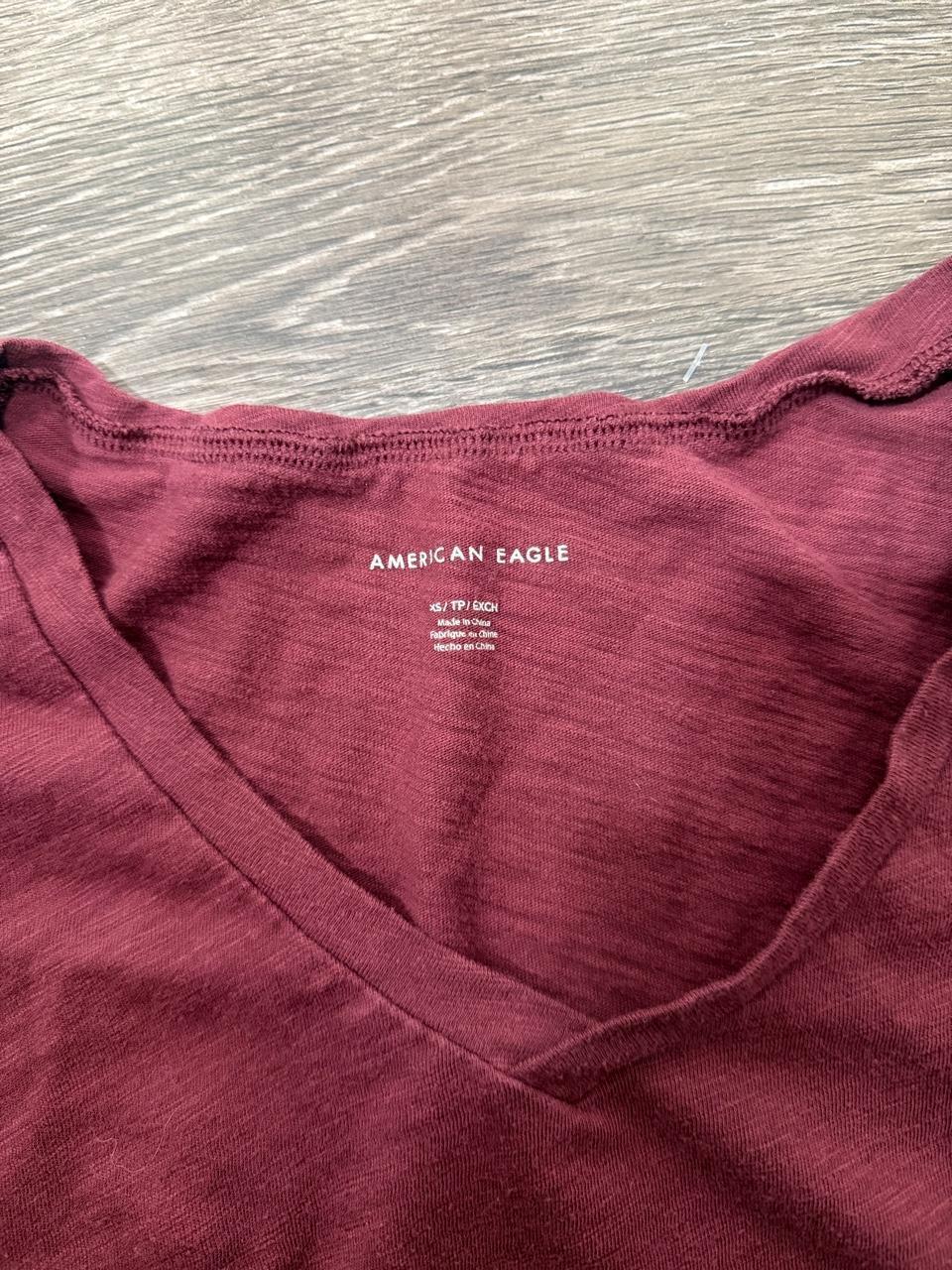 🤎 American Eagle Soft & Sexy V-Neck Tee 🤎