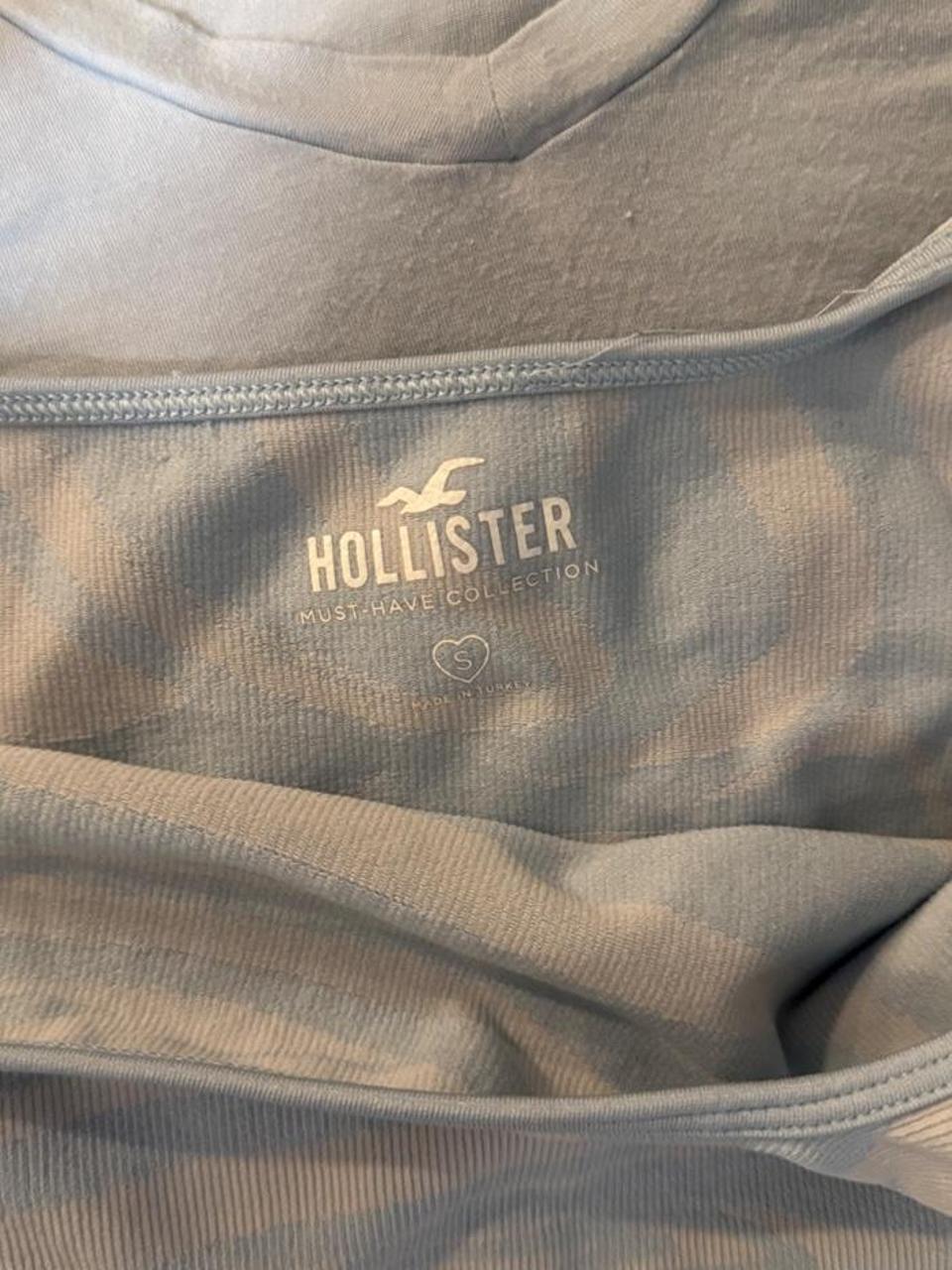 💙 Hollister Blue Swirl Seamless Crop Tank 💙
