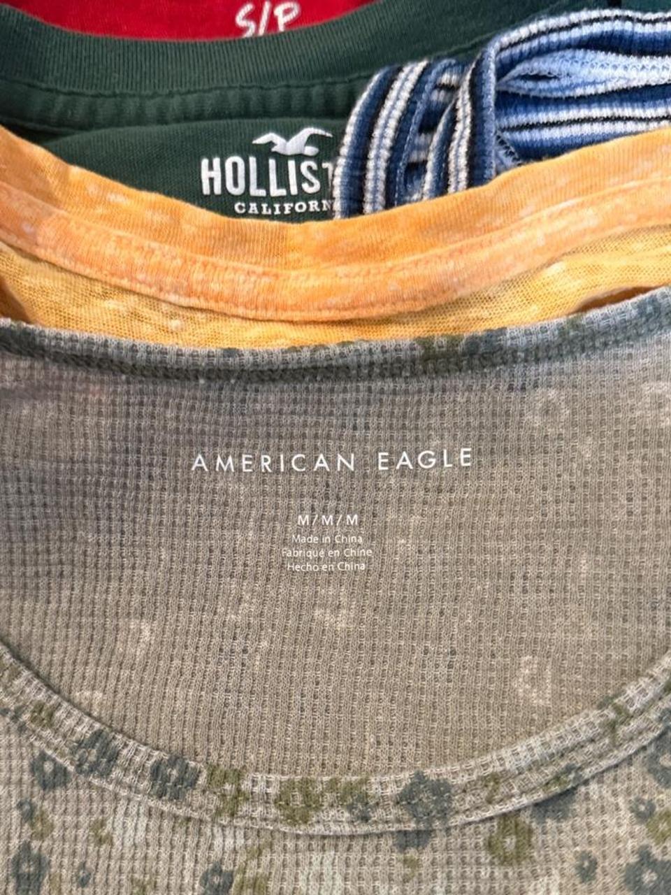 💚 American Eagle Floral Baby Tee 💚