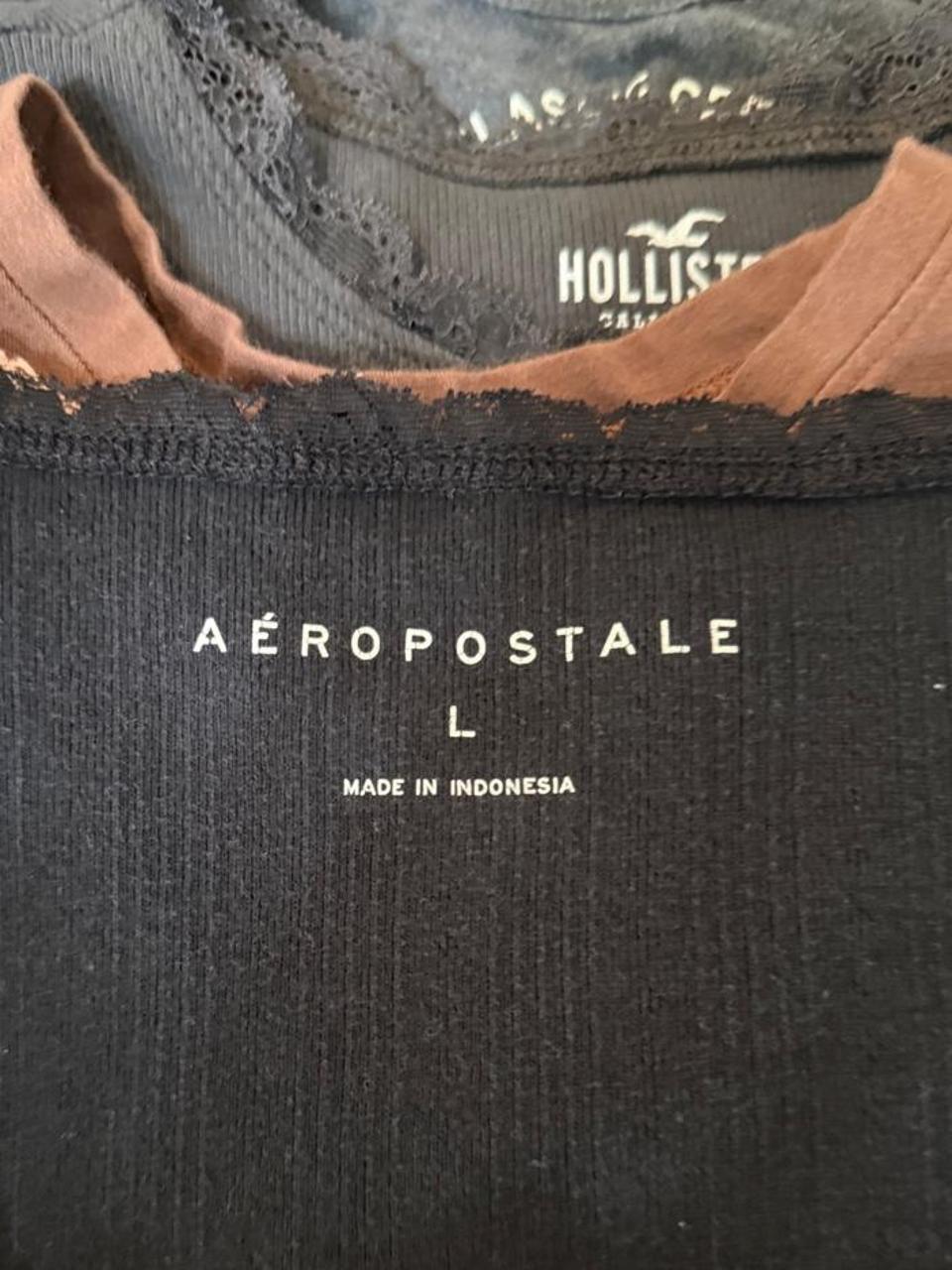 🖤 Aéropostale Lace Trim Ribbed Crop Top 🖤