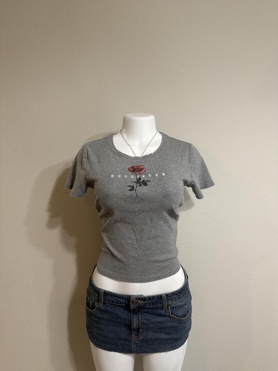 💖 Hollister Rose Baby Tee 💖