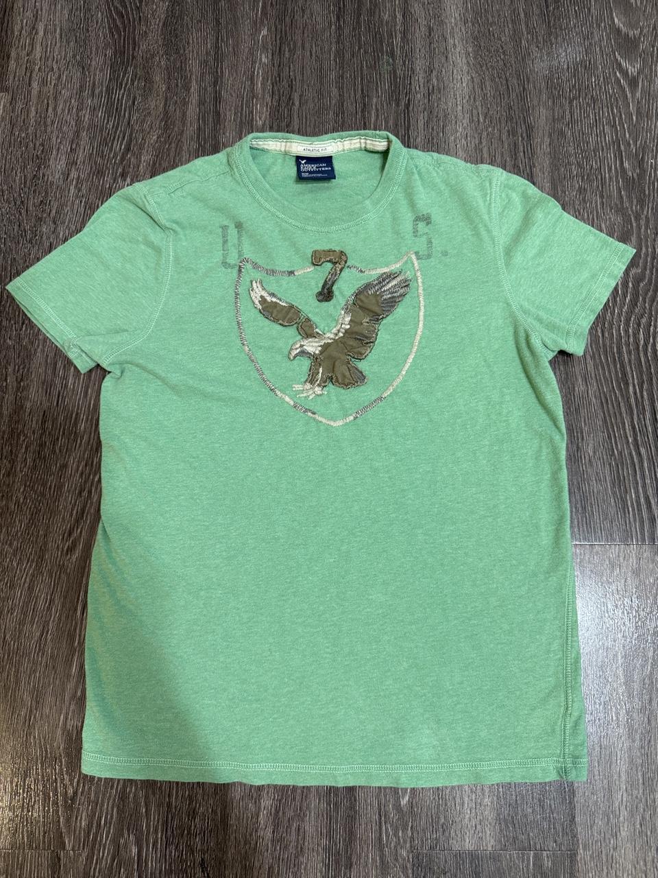 American Eagle Men's Green Tshirt