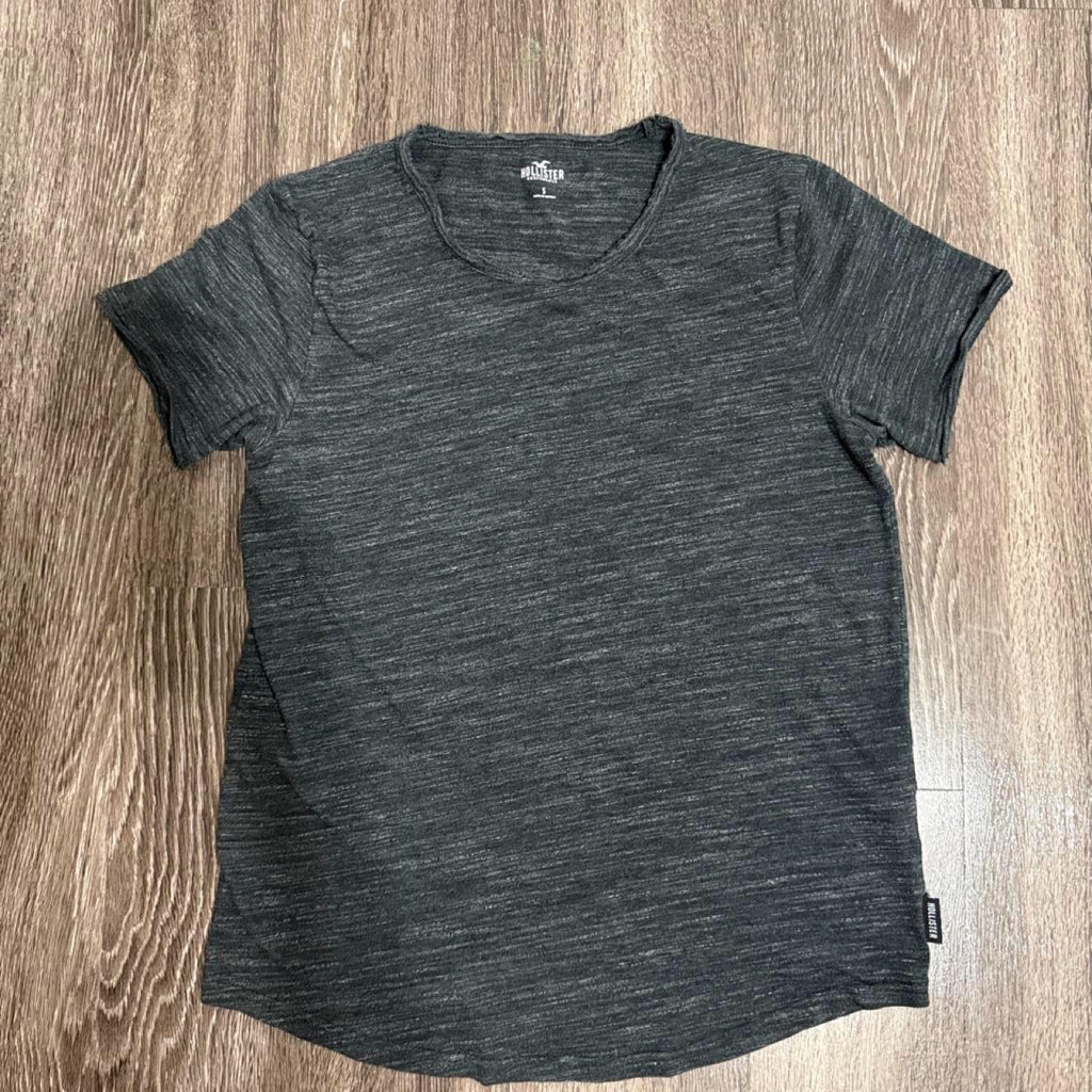 Hollister Co. Women's Grey Shirt