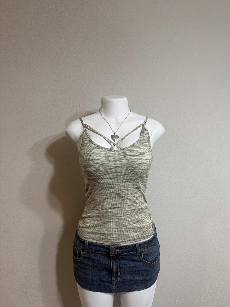 💖 Hollister Ribbed Strappy Cami 💖