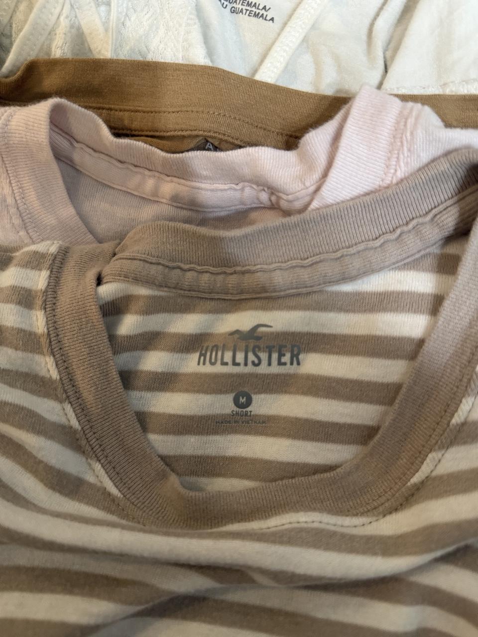 🤍 Hollister Striped Baby Tee 🤍